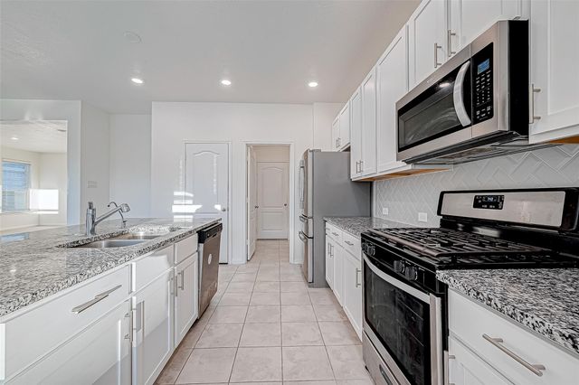 7106 Escondido Drive, Rosharon, TX 77583