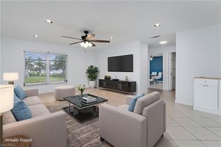 180 Cypress WAY E # B212, Naples, FL 34110