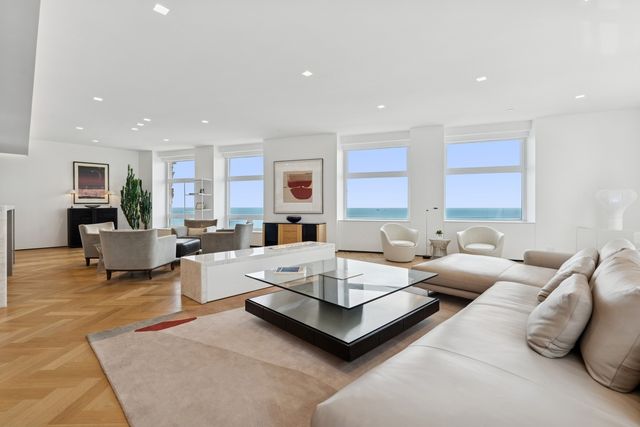 680 N Lake Shore Drive 1306, Chicago, IL 60611
