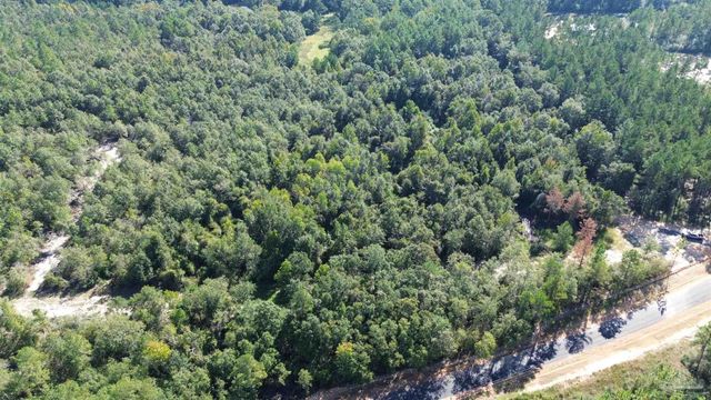 0004 Gin Rd, Pace, FL 32571