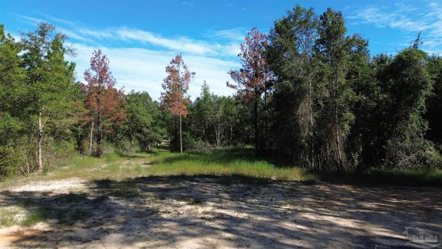 0004 Gin Rd, Pace, FL 32571