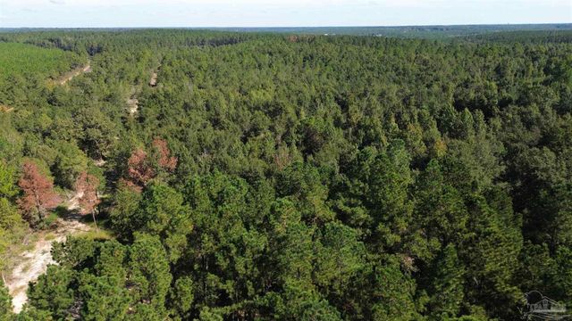 0004 Gin Rd, Pace, FL 32571