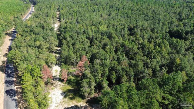 0004 Gin Rd, Pace, FL 32571