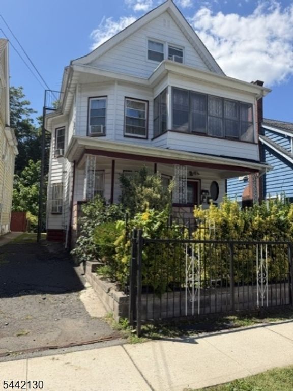 221 N Center St, City Of Orange Twp., NJ 07050