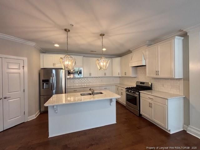 220 Hugh Shelton Loop 201, Fayetteville, NC 28301