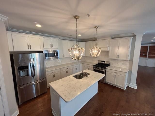 220 Hugh Shelton Loop 201, Fayetteville, NC 28301