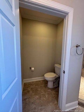 220 Hugh Shelton Loop 201, Fayetteville, NC 28301