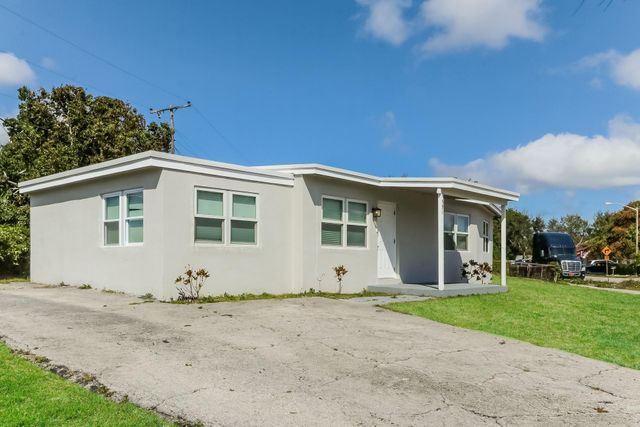 591 Seagrape Road, Lake Worth, FL 33462