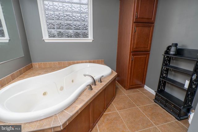 237 CEDARBRIDGE RD, Monroeville, NJ 08343