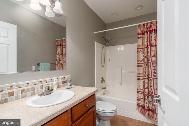 237 CEDARBRIDGE RD, Monroeville, NJ 08343