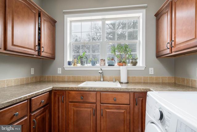 237 CEDARBRIDGE RD, Monroeville, NJ 08343