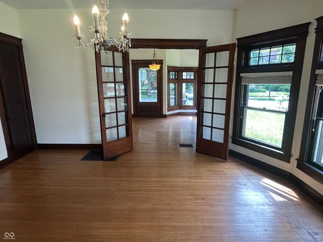 242 N Arsenal Avenue, Indianapolis, IN 46201