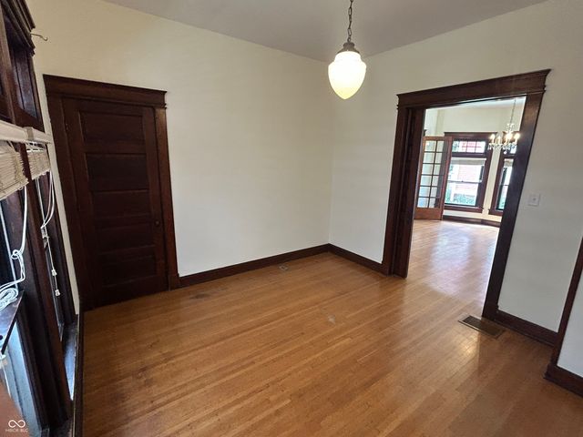242 N Arsenal Avenue, Indianapolis, IN 46201