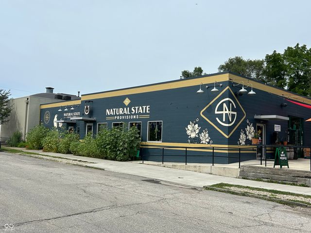 242 N Arsenal Avenue, Indianapolis, IN 46201