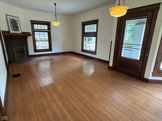 242 N Arsenal Avenue, Indianapolis, IN 46201
