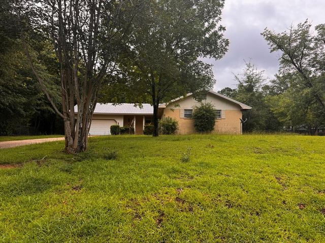 705 Dogwood, Dothan, AL 36301