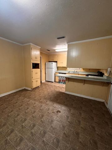 705 Dogwood, Dothan, AL 36301
