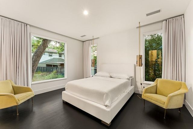 1803 Palma PLZ, Austin, TX 78703