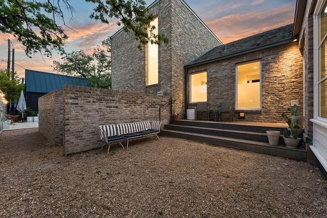 1803 Palma PLZ, Austin, TX 78703