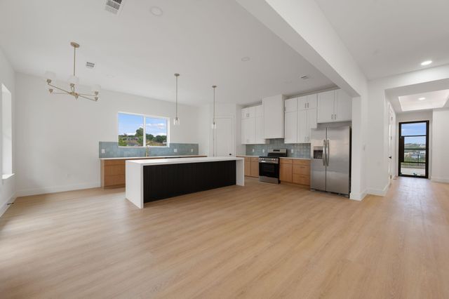 2603 Franklin CV, Lago Vista, TX 78645