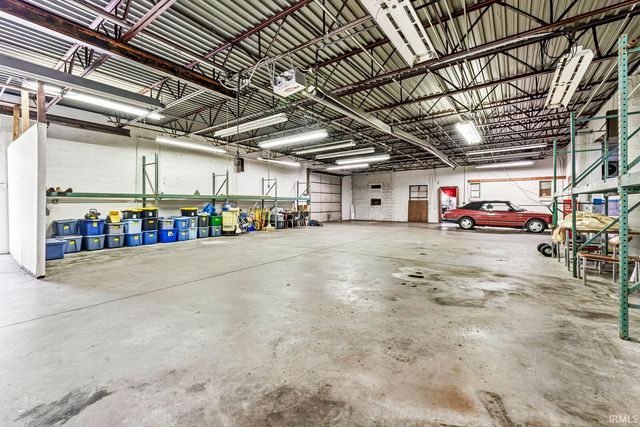 1505 W Beardsley Avenue, Elkhart, IN 46514