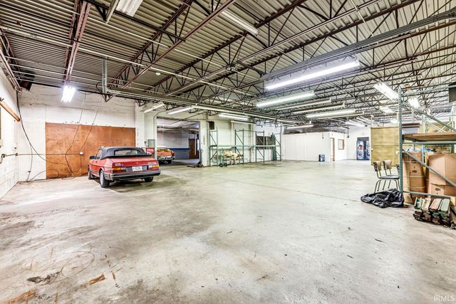 1505 W Beardsley Avenue, Elkhart, IN 46514