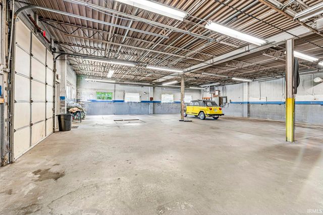 1505 W Beardsley Avenue, Elkhart, IN 46514