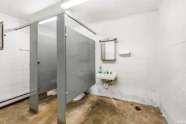 1505 W Beardsley Avenue, Elkhart, IN 46514