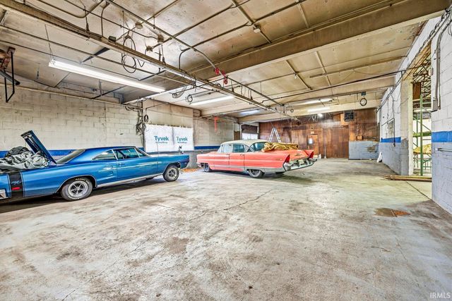 1505 W Beardsley Avenue, Elkhart, IN 46514