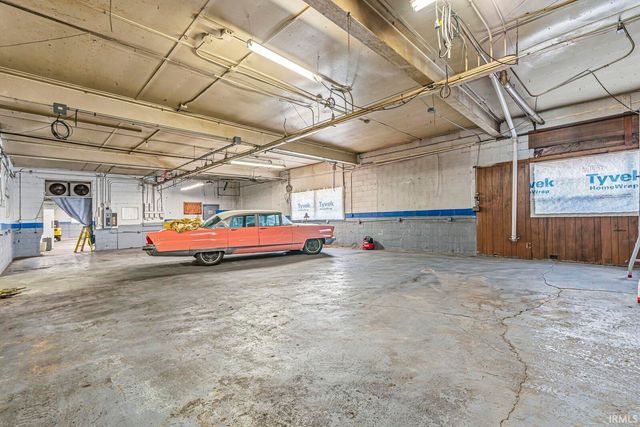 1505 W Beardsley Avenue, Elkhart, IN 46514