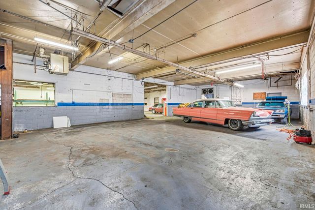 1505 W Beardsley Avenue, Elkhart, IN 46514