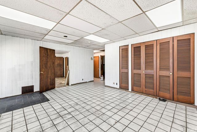1505 W Beardsley Avenue, Elkhart, IN 46514