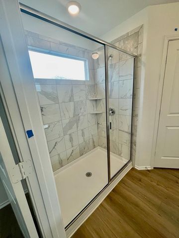 437 Perfect World LOOP, Jarrell, TX 76537