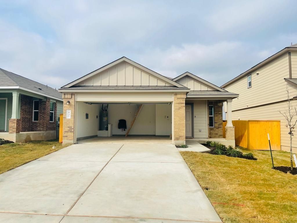 437 Perfect World LOOP, Jarrell, TX 76537