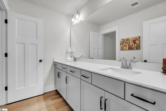 43 Carriage Run Drive, Simpsonville, SC 29681