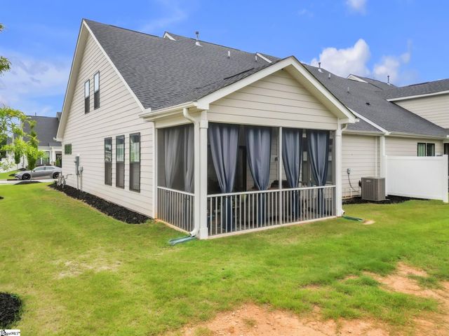 43 Carriage Run Drive, Simpsonville, SC 29681