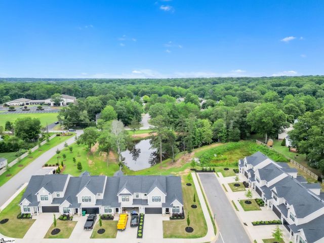 43 Carriage Run Drive, Simpsonville, SC 29681