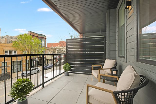 3924 N Lincoln Avenue 503, Chicago, IL 60613