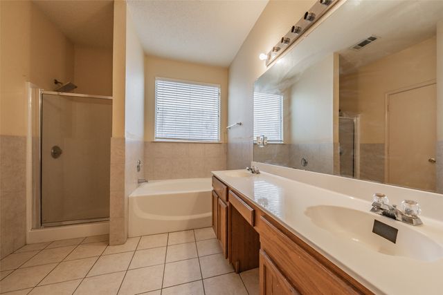 1019 Morningside Drive, Grand Prairie, TX 75052