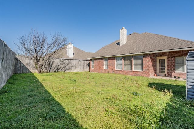1019 Morningside Drive, Grand Prairie, TX 75052