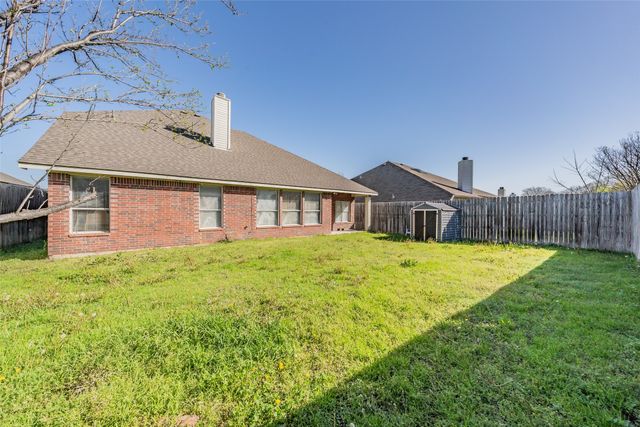 1019 Morningside Drive, Grand Prairie, TX 75052