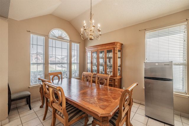 1019 Morningside Drive, Grand Prairie, TX 75052