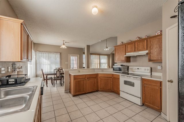 1019 Morningside Drive, Grand Prairie, TX 75052