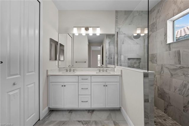 4644 Centaurus CIR, Naples, FL 34120