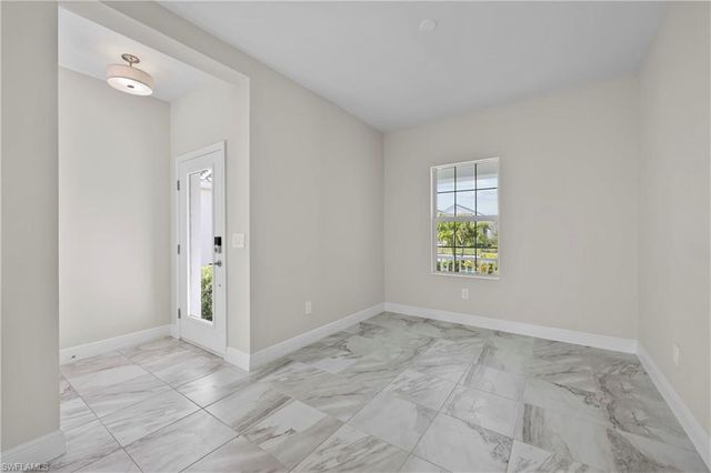 4644 Centaurus CIR, Naples, FL 34120