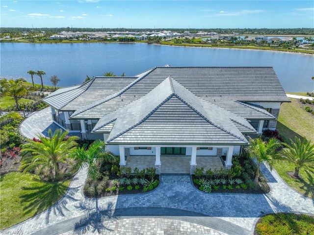 4644 Centaurus CIR, Naples, FL 34120