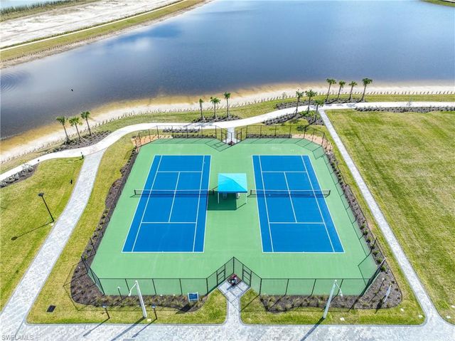 4644 Centaurus CIR, Naples, FL 34120