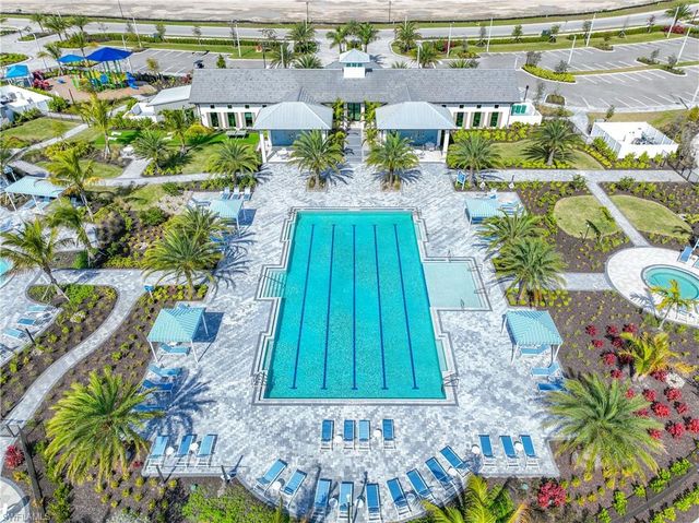 4644 Centaurus CIR, Naples, FL 34120