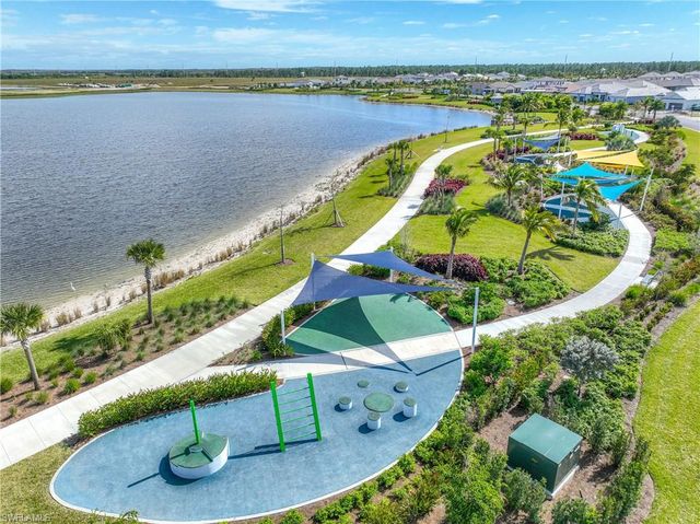 4644 Centaurus CIR, Naples, FL 34120