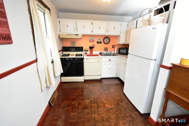 159 Robertson Street 159, Bristol, CT 06010